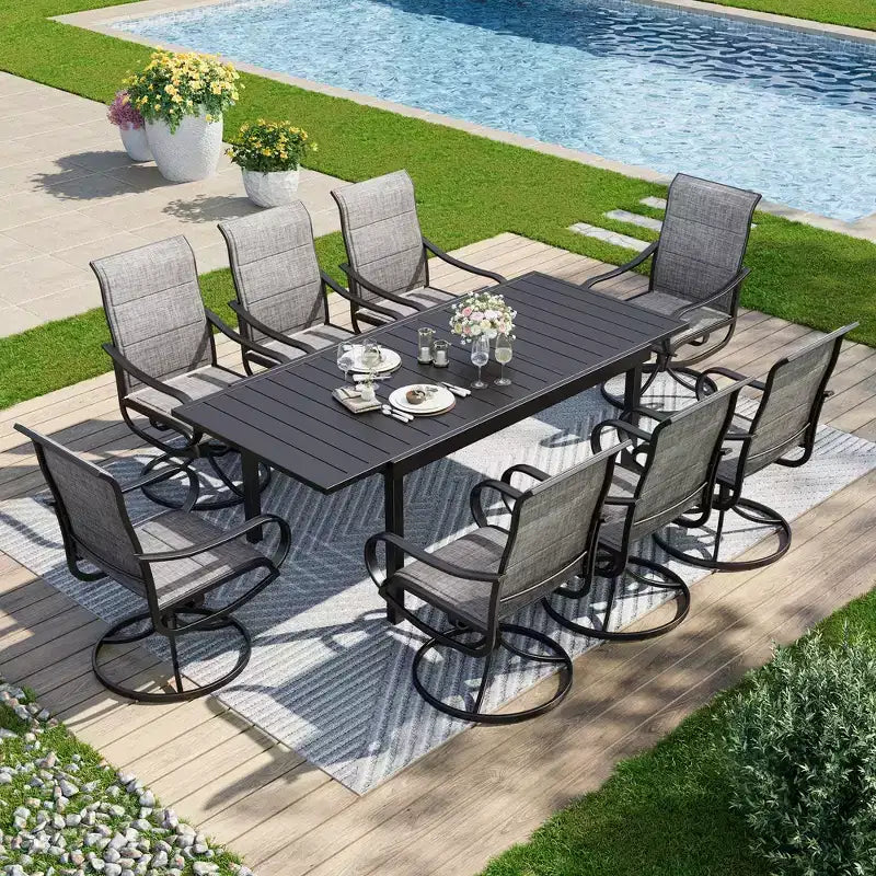 Ensemble de salle à manger d'extérieur Captiva Designs 9 pièces avec table rectangulaire réglable en acier à lattes et chaises pivotantes en textilène rembourrées