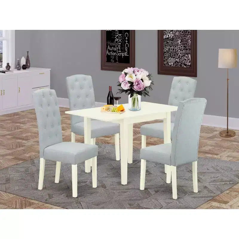 Ensemble de 5 pièces HomeStock : table de salle à manger en lin blanc et chaises bleu bébé