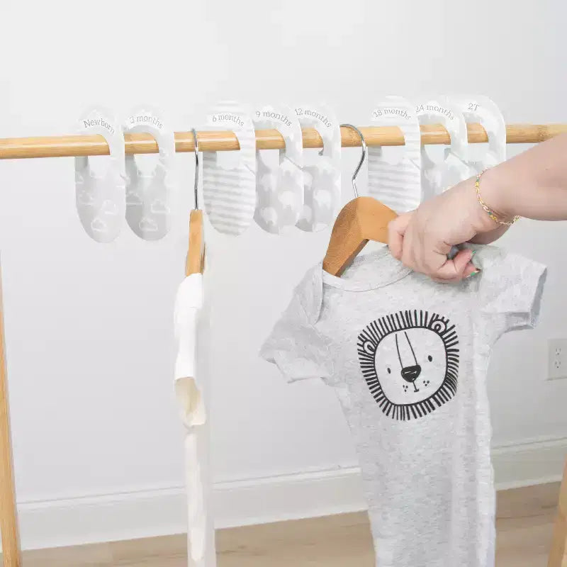 Les 10 séparateurs d'organisateur de placard de chambre d'enfant gris