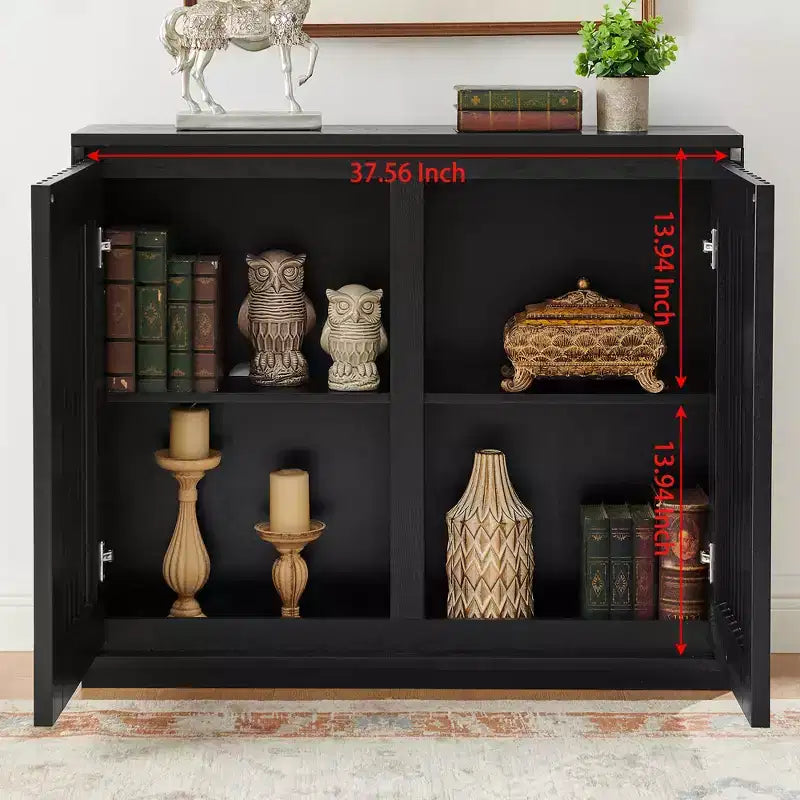 Buffet moderne du milieu du siècle évidé et cannelé avec 2 trous de sortie pour le couloir de l'entrée Noir