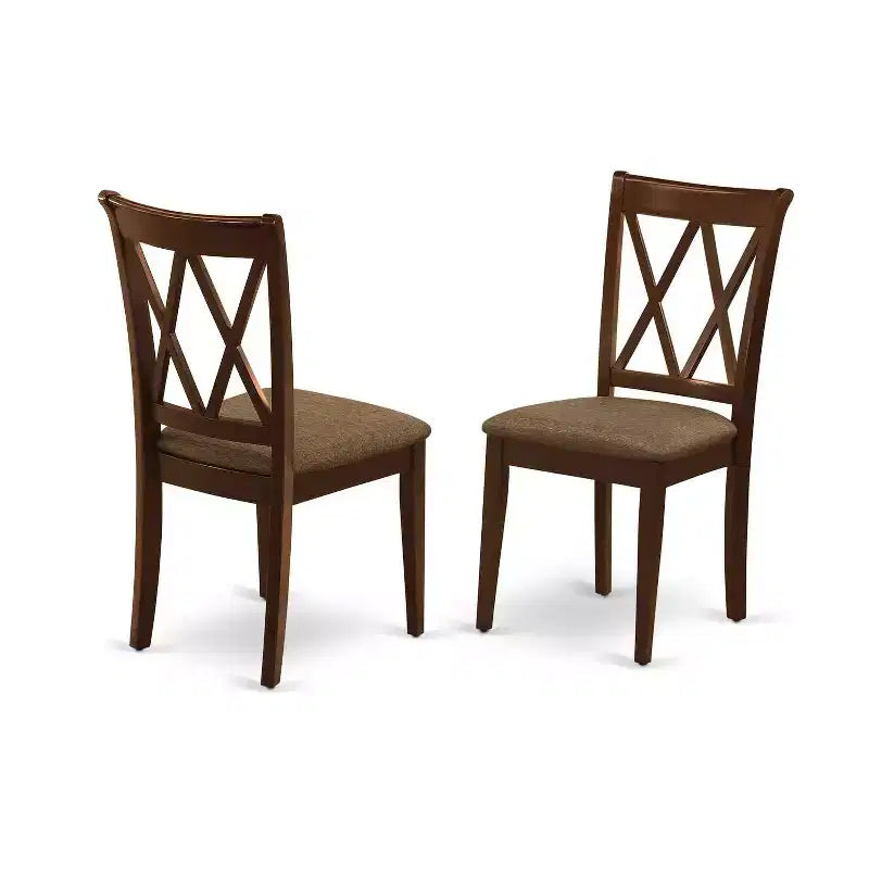 Table à manger ronde 5 pièces HomeStock avec plateau en bois massif finition acajou et 4 chaises à dossier croisé