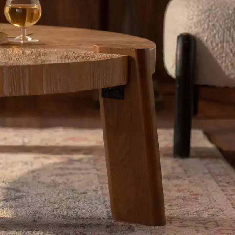 Table basse ronde à chevrons de 36,61 pouces, style rustique avec pieds fuselés et finition en bois vieilli naturel, idéale pour le salon