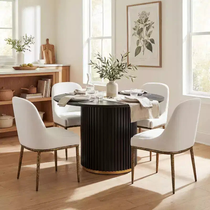 Ensemble de salle à manger industriel 5 pièces Christopher Knight Home Linnea avec chaises rembourrées et table ronde à piédestal