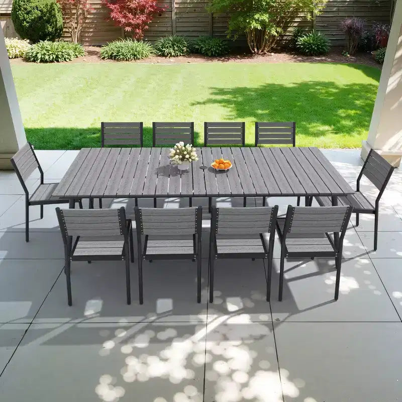 Crestlive Products Ensemble repas de jardin 11 pièces pour grandes tablées, structure en aluminium, chaises empilables, table aspect bois, trou pour parasol