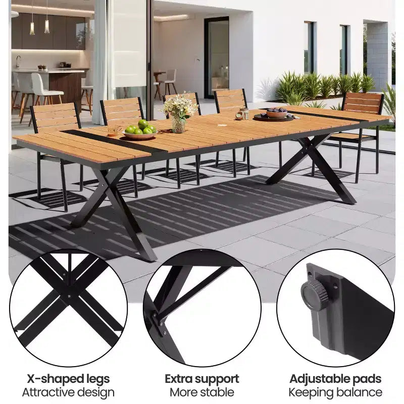 Ensemble de salle à manger d'extérieur 13 pièces extra-large, pieds en croix, chaises empilables, table aspect bois avec trou pour parasol