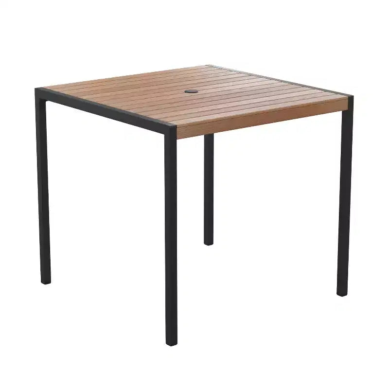 Ensemble table de patio 3 pièces Emma et Oliver - Lattes en poly de teck synthétique - Table carrée de 35 pouces avec cadre en acier et 2 chaises empilables en faux teck