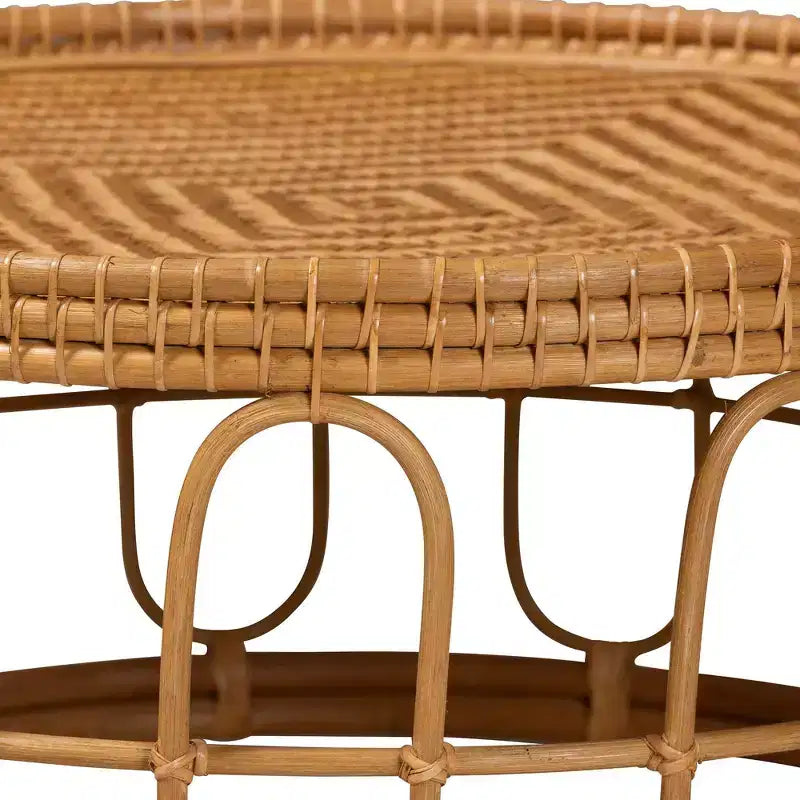 Table basse Bali & Pari Phoenix en rotin miel clair de style bohème moderne